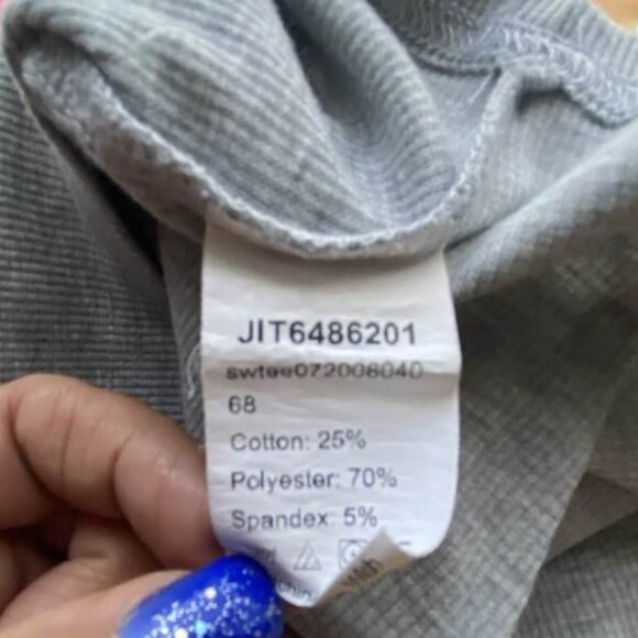 Shein Grey Ribbed Short Sleeve Crop Top Size Small - Picture 6 of 8